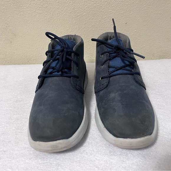 UGG Canoe Waterproof Chukka Boots 1105181K Leather Navy Blue Kids sz 2 - Picture 3 of 8